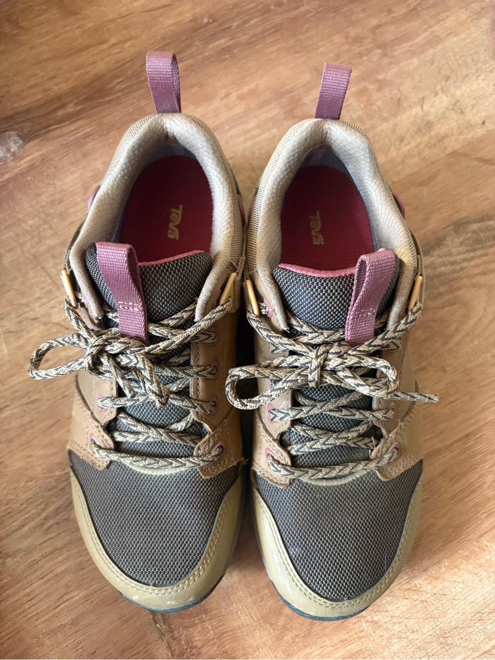 Teva Women's Brown Hiking Sneakers Grandview GORE-TEX Hiking Shoe